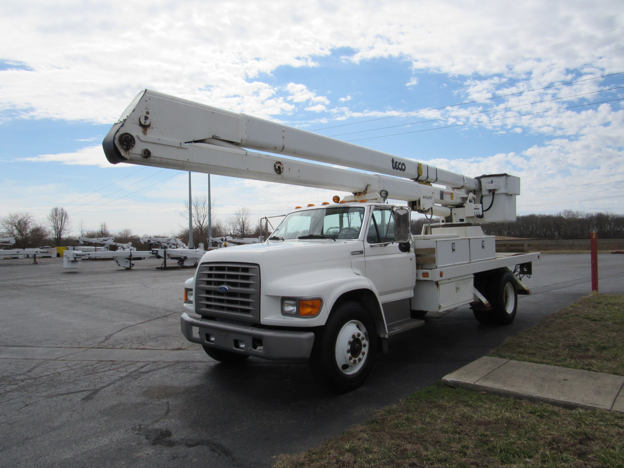 Used Bucket Trucks For Sale Utility Truck Equipment Inc