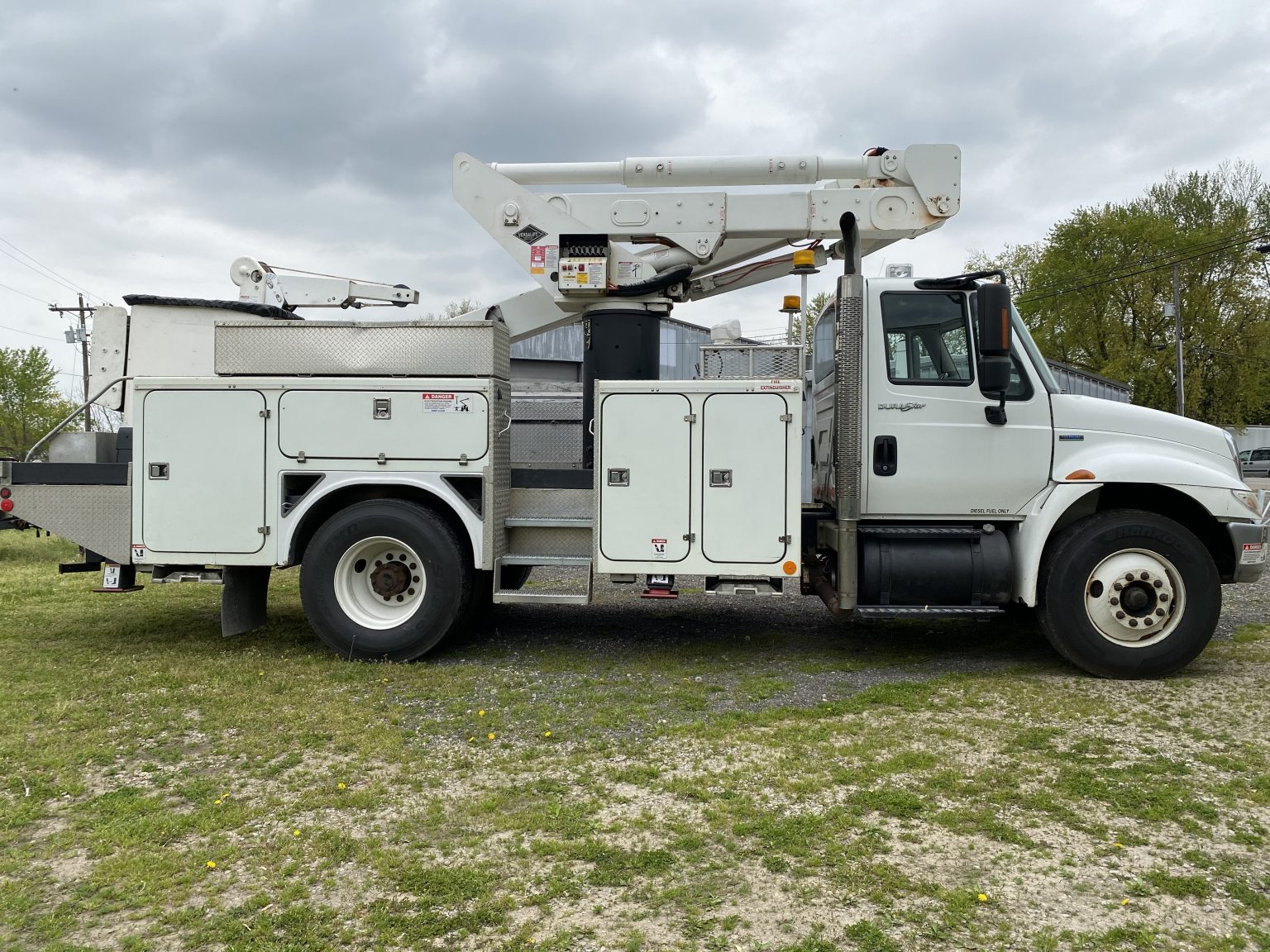 Used Bucket Trucks For Sale Utility Truck Equipment Inc